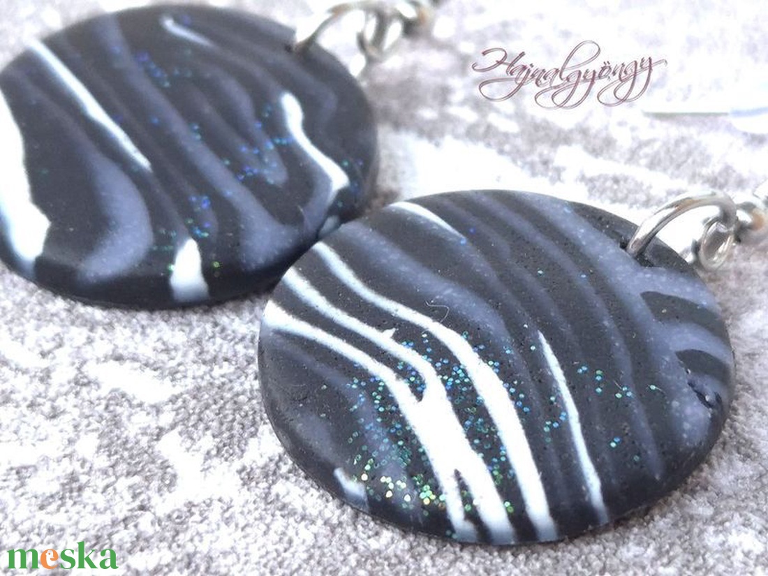 MILKY WAY - fekete fehér nemesacél fülbevaló - ékszer - fülbevaló - lógós kerek fülbevaló - Meska.hu