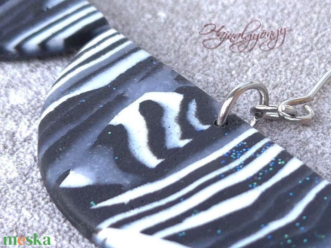 MILKY WAY - fekete fehér nemesacél fülbevaló - ékszer - fülbevaló - lógó fülbevaló - Meska.hu