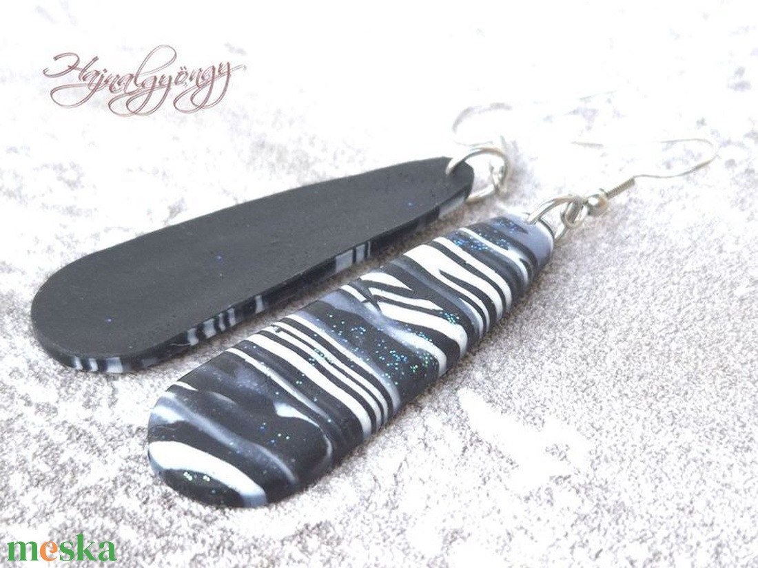 MILKY WAY - fekete fehér nemesacél fülbevaló - ékszer - fülbevaló - lógó fülbevaló - Meska.hu