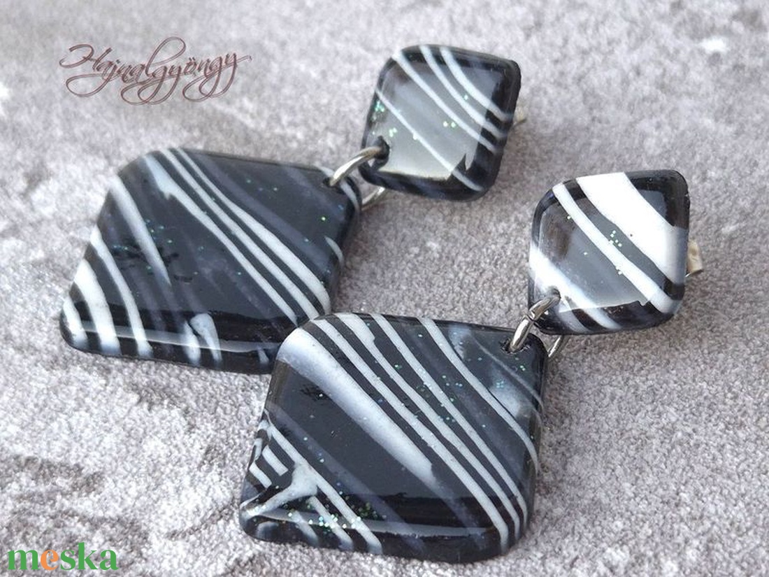 MILKY WAY - fekete fehér nemesacél fülbevaló - ékszer - fülbevaló - lógó fülbevaló - Meska.hu