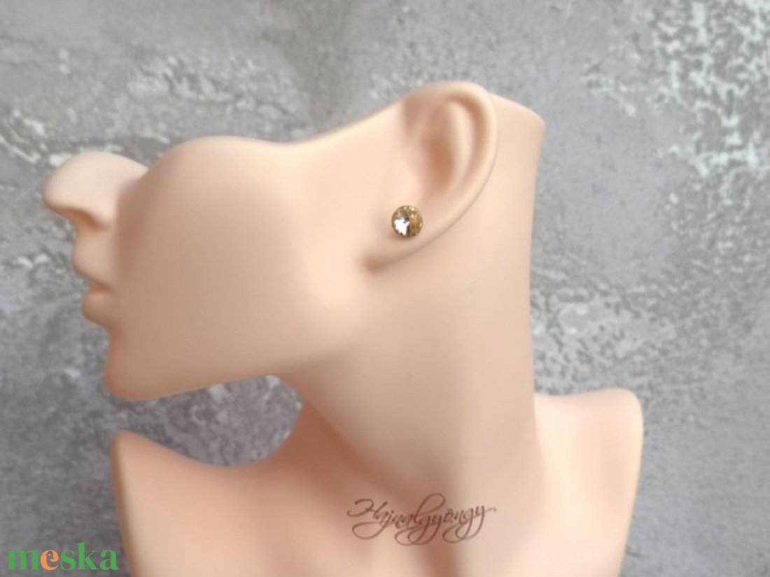 LIGHT PEACH nemesacél fülbevaló 8 mm - ékszer - fülbevaló - pötty fülbevaló - Meska.hu