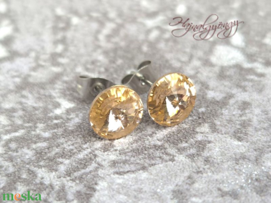 LIGHT PEACH nemesacél fülbevaló 8 mm - ékszer - fülbevaló - pötty fülbevaló - Meska.hu