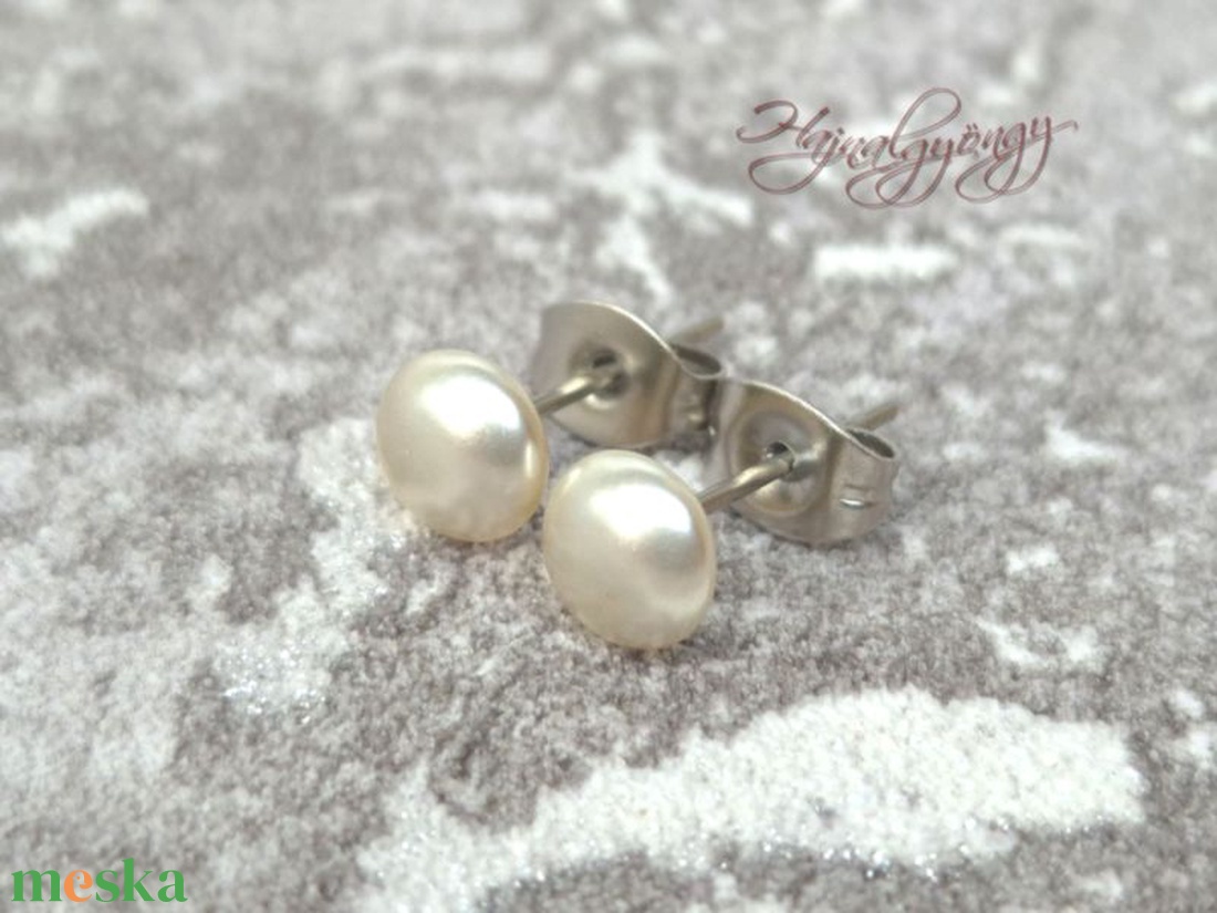 PRECIOSA fehér félgömb nemesacél fülbevaló 6 mm - ékszer - fülbevaló - pötty fülbevaló - Meska.hu