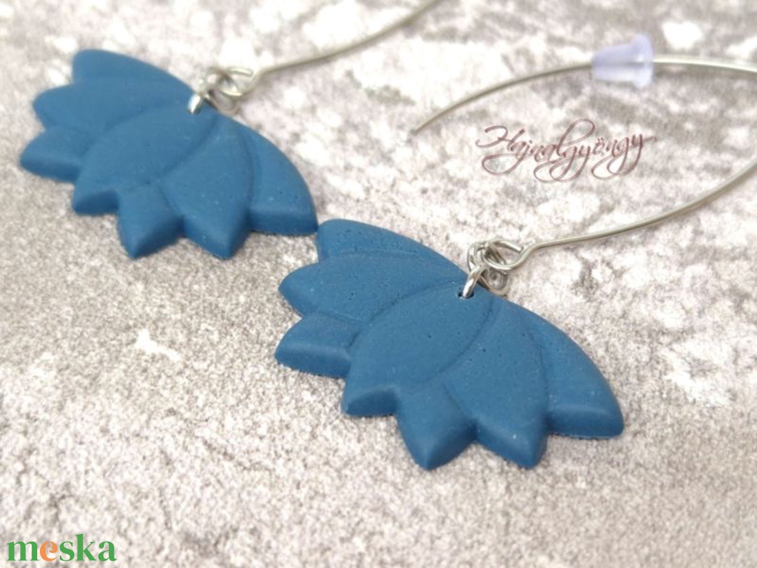 ACÉLKÉK lótusz fülbevaló - ékszer - fülbevaló - lógó fülbevaló - Meska.hu