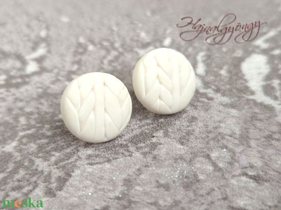 FEHÉR KÖTÖTT nemesacél fülbevaló 15 mm - ékszer - fülbevaló - pötty fülbevaló - Meska.hu