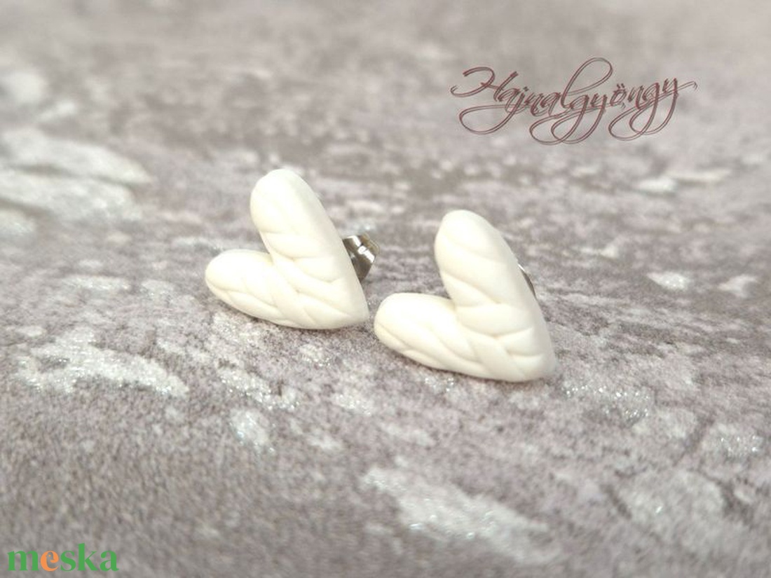FEHÉR KÖTÖTT SZÍV nemesacél fülbevaló  - ékszer - fülbevaló - pötty fülbevaló - Meska.hu