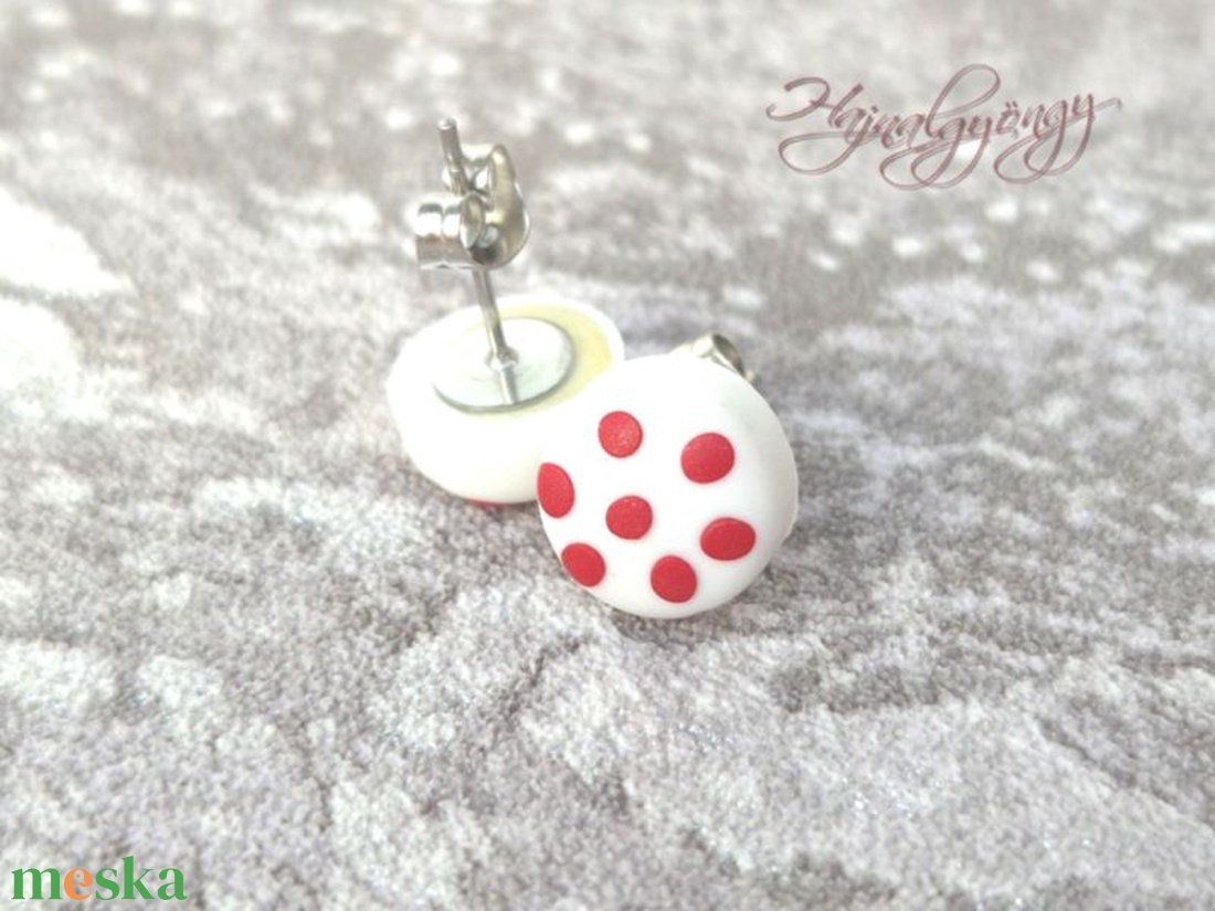 PIROS pöttyös nemesacél fülbevaló 10 mm - ékszer - fülbevaló - pötty fülbevaló - Meska.hu