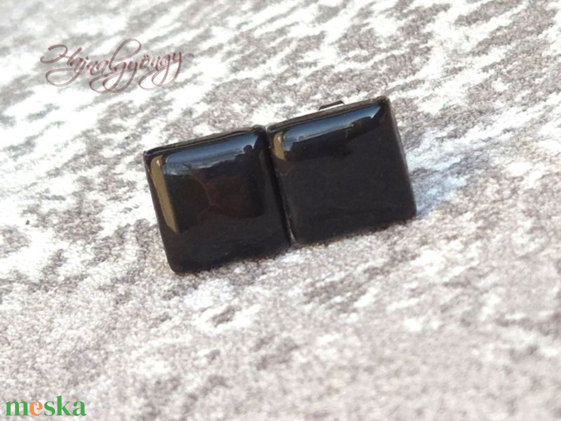 FEKETE négyzet nemesacél fülbevaló 10 mm - ékszer - fülbevaló - pötty fülbevaló - Meska.hu