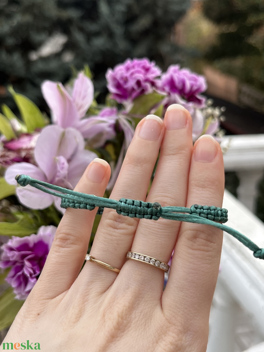 Fonott karkötő világoszöld-bronz színű gyöngy pillangóval - ékszer - karkötő - fonott karkötő - Meska.hu