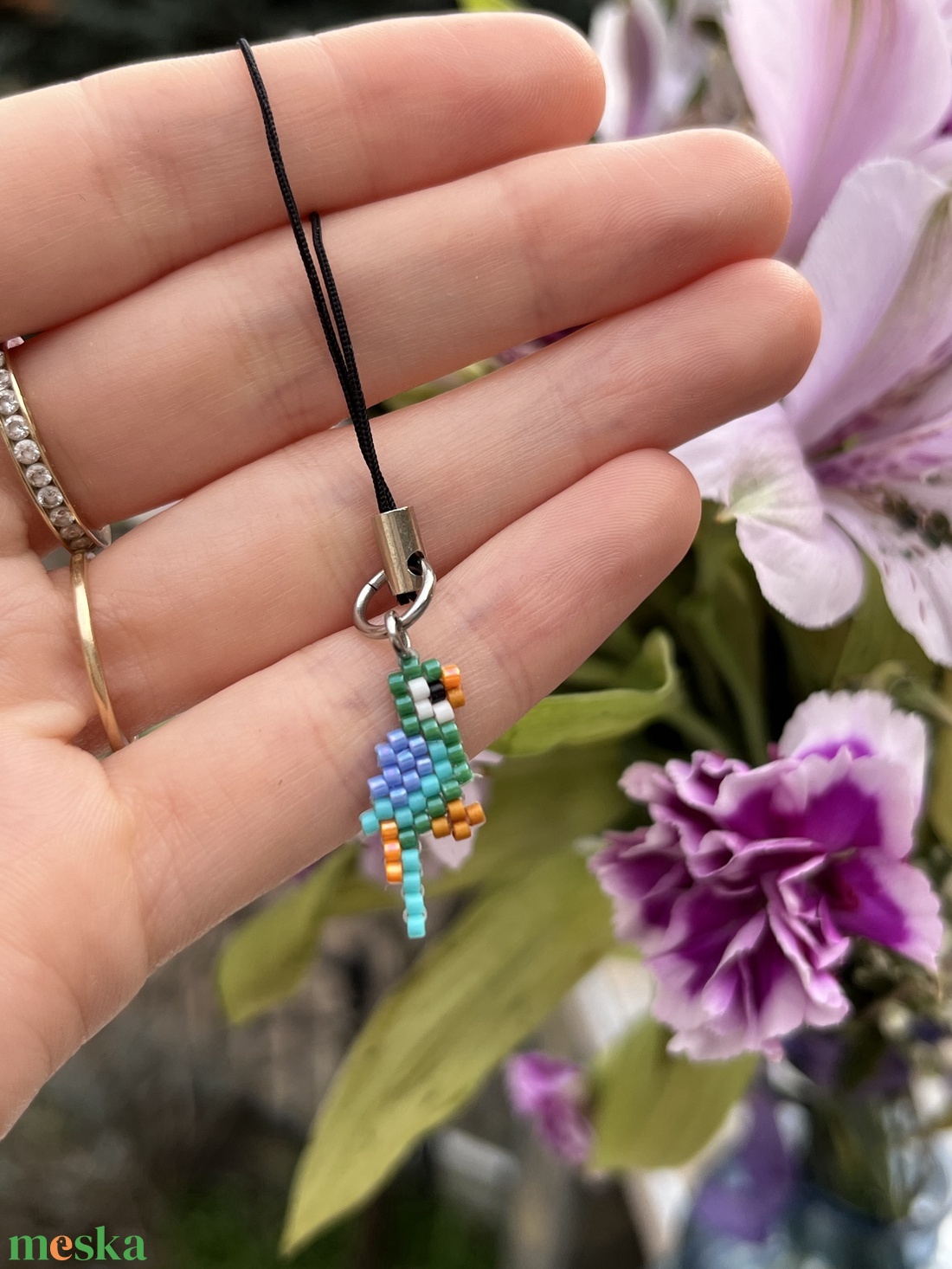 Icipici papagájos táskadísz - táska & tok - kulcstartó & táskadísz - táskadísz - Meska.hu