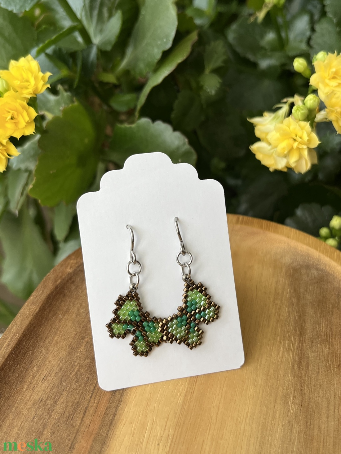 Zöld pillangós gyöngy fülbevaló - ékszer - fülbevaló - lógó fülbevaló - Meska.hu