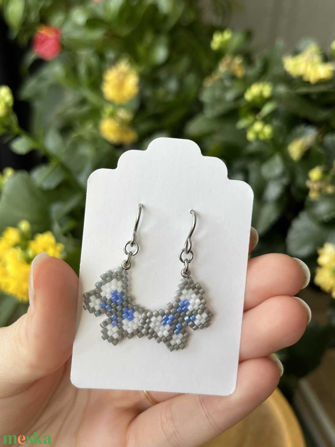 Kék-fehér-szürke pillangós gyöngy fülbevaló - ékszer - fülbevaló - lógó fülbevaló - Meska.hu