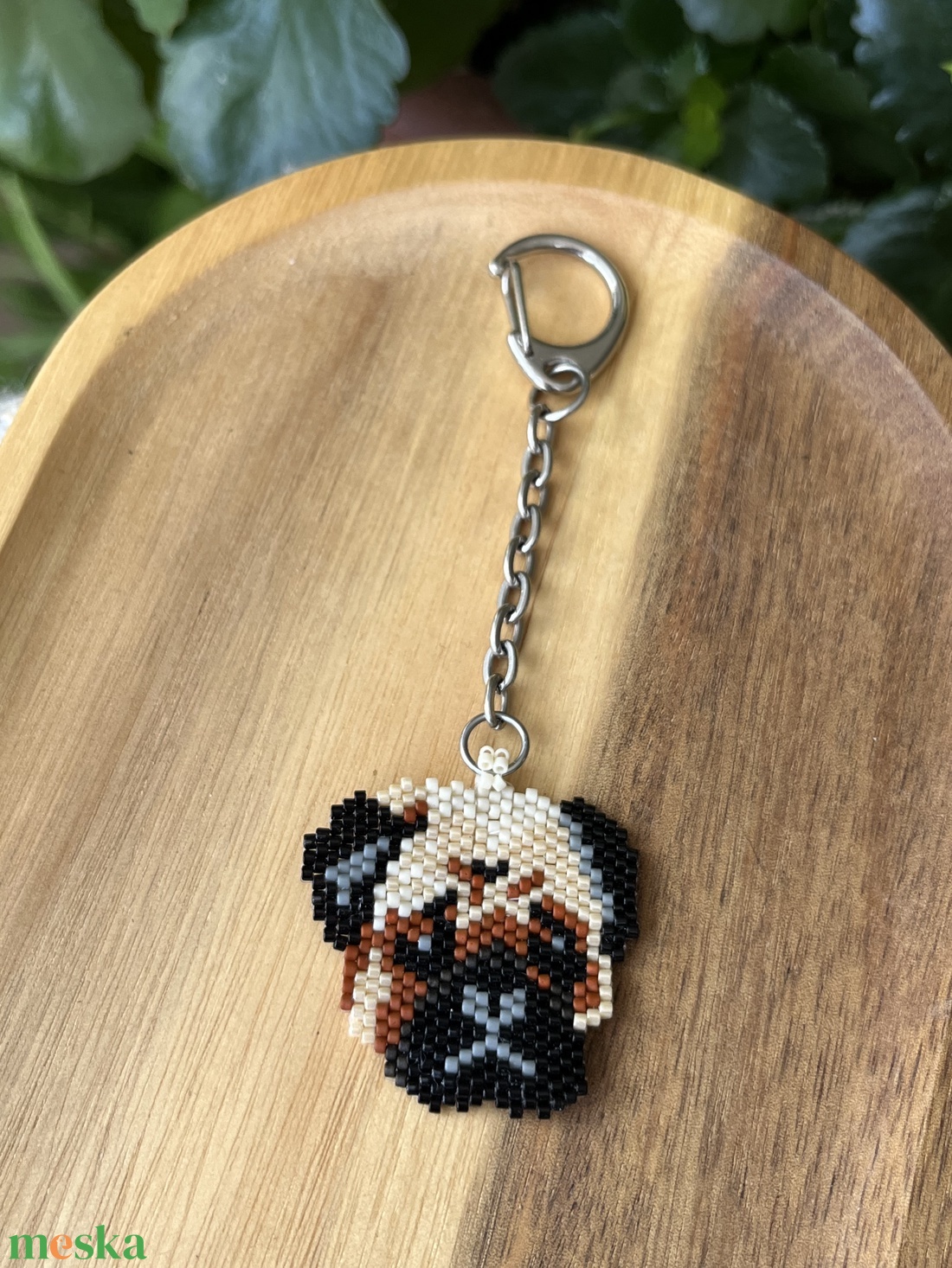 Mopsz kutyás kulcstartó gyöngyből - táska & tok - kulcstartó & táskadísz - kulcstartó - Meska.hu