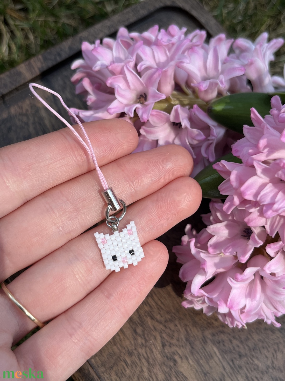 Fehér cica táskadísz - táska & tok - kulcstartó & táskadísz - táskadísz - Meska.hu