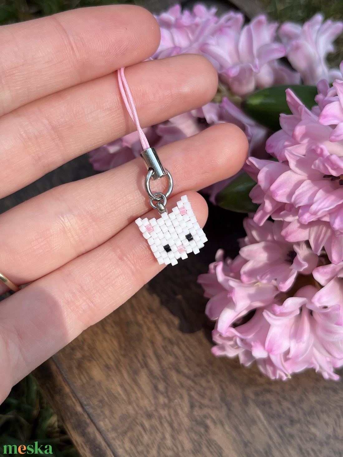 Fehér cica táskadísz - táska & tok - kulcstartó & táskadísz - táskadísz - Meska.hu