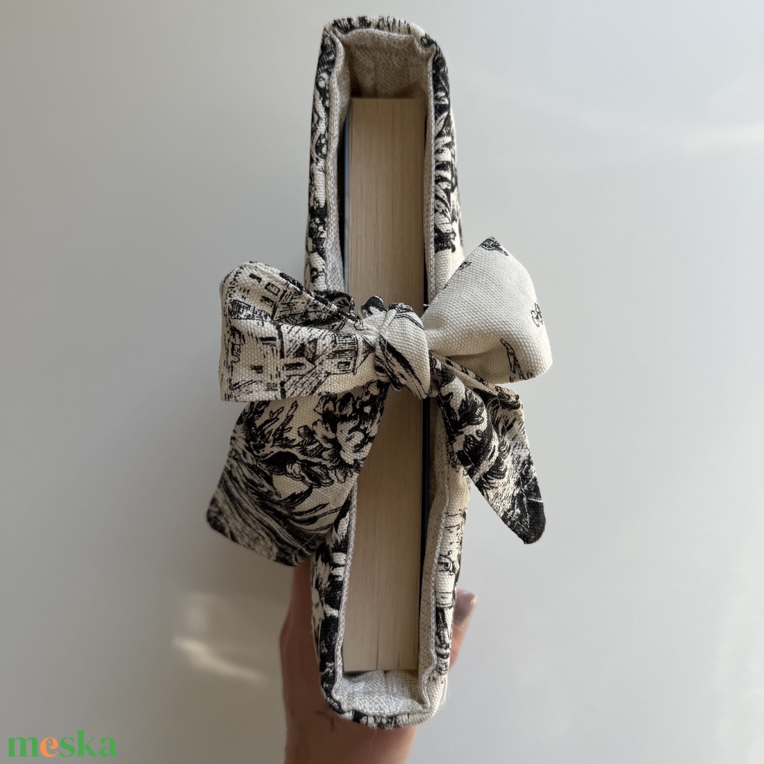 Vintage Könyvtartó, kézzel varrott  - könyv & zene - könyvtok - Meska.hu