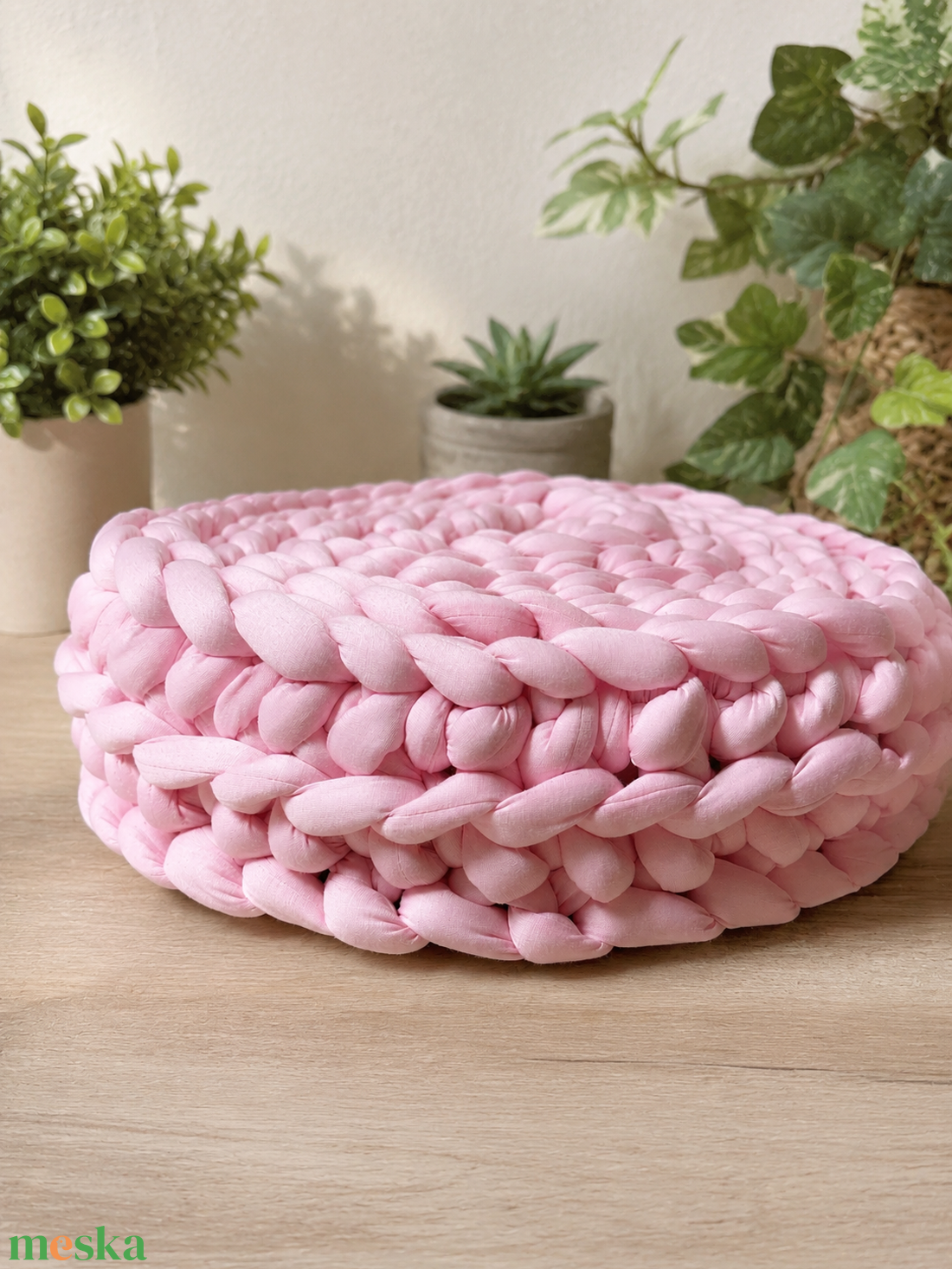 Horgolt baba ágyrács védő � púder rózsaszín 420 cm  - baba - mama - baba ágynemű - rácsvédő & baldachin - Meska.hu