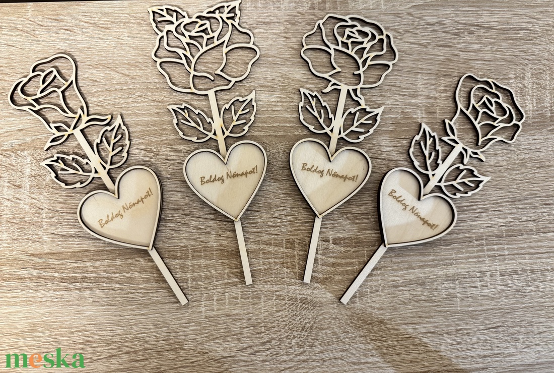 Anyák napi örökrózsa - egyedi felirattal - otthon & életmód - dekoráció - virágdísz és tartó - csokor & virágdísz - Meska.hu