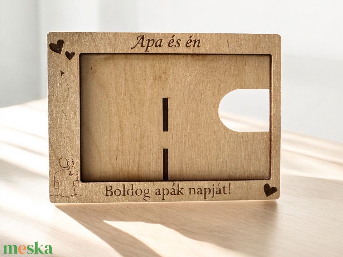Fa képkeret egyedi szöveggel, grafikával - kellékek & szerszámok - fa - képkeret - Meska.hu Fa képkeret egyedi szöveggel, grafikával - kellékek & szerszámok - fa - képkeret - Meska.hu