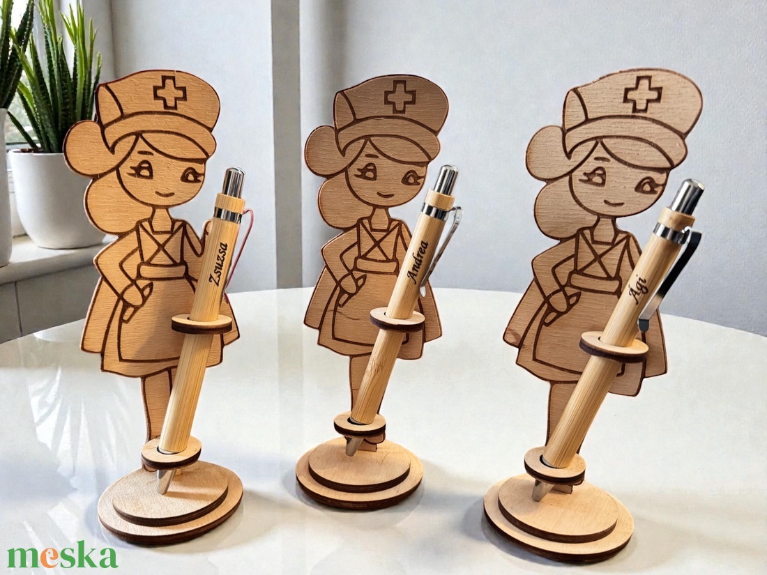 Nővér tolltartó - egyedi gravírozással - otthon & életmód - papír, írószer - tolltartó & ceruzatekercs - Meska.hu