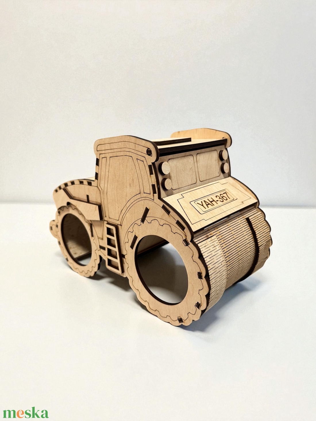 Egyedi traktor ajándéktartó  - otthon & életmód - konyhafelszerelés, tálalás - italos kellékek - sörtartó - Meska.hu