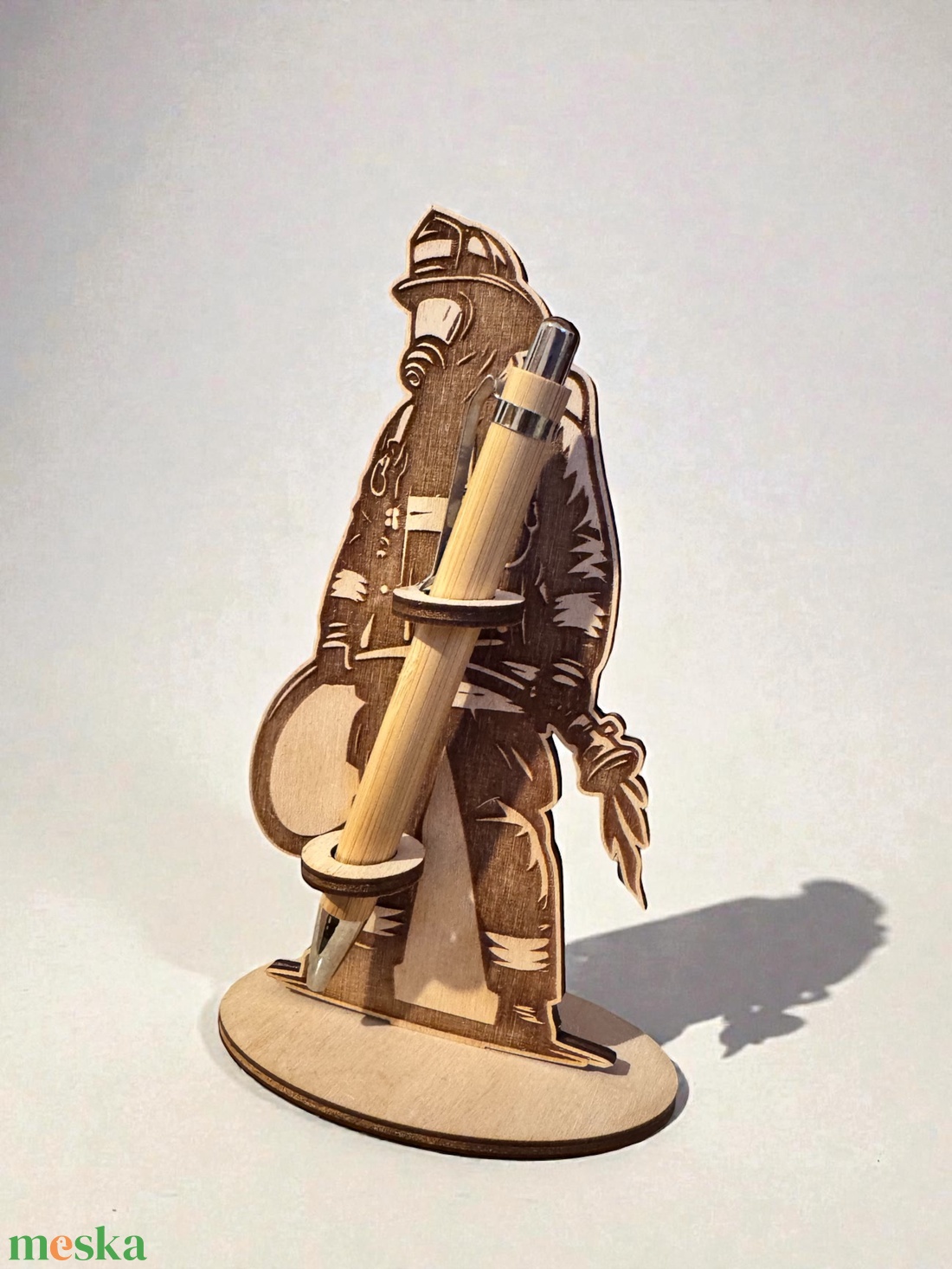 Tűzoltó tolltartó - egyedi gravírozással - otthon & életmód - papír, írószer - tolltartó & ceruzatekercs - Meska.hu