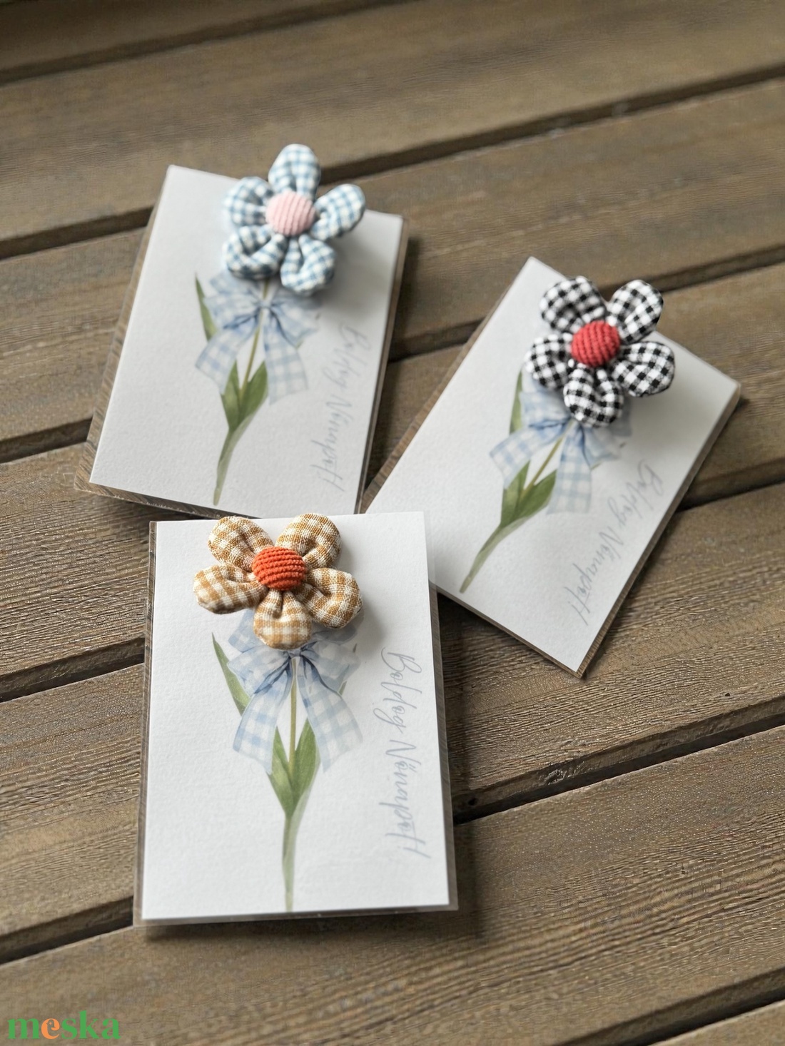 Nőnapi virág hajgumi ajándék - esküvő - hajdísz - hajtű - Meska.hu