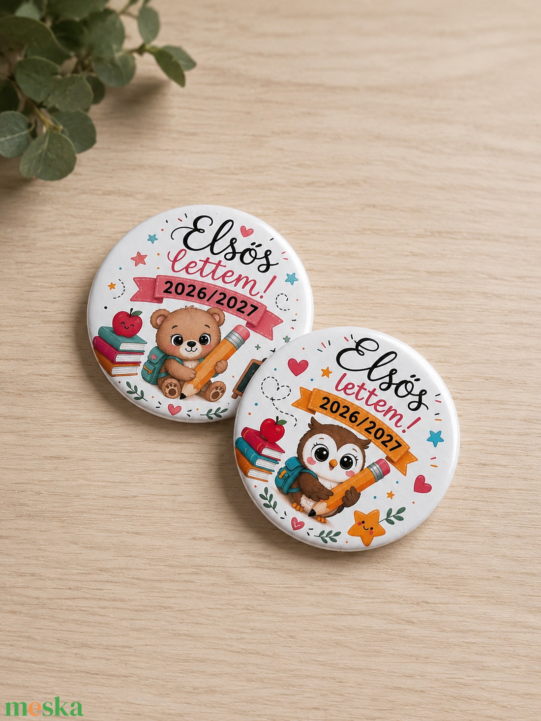 Iskolakezdés jelvény, kitűző egyedi grafikával - elsős lettem - ékszer - kitűző és bross - Meska.hu
