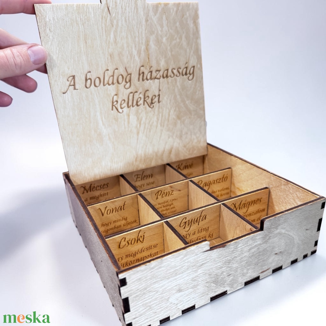 A boldog házasság kellékei � egyedi gravírozott doboz - esküvő - nászajándék - esküvői pénzátadó doboz - Meska.hu