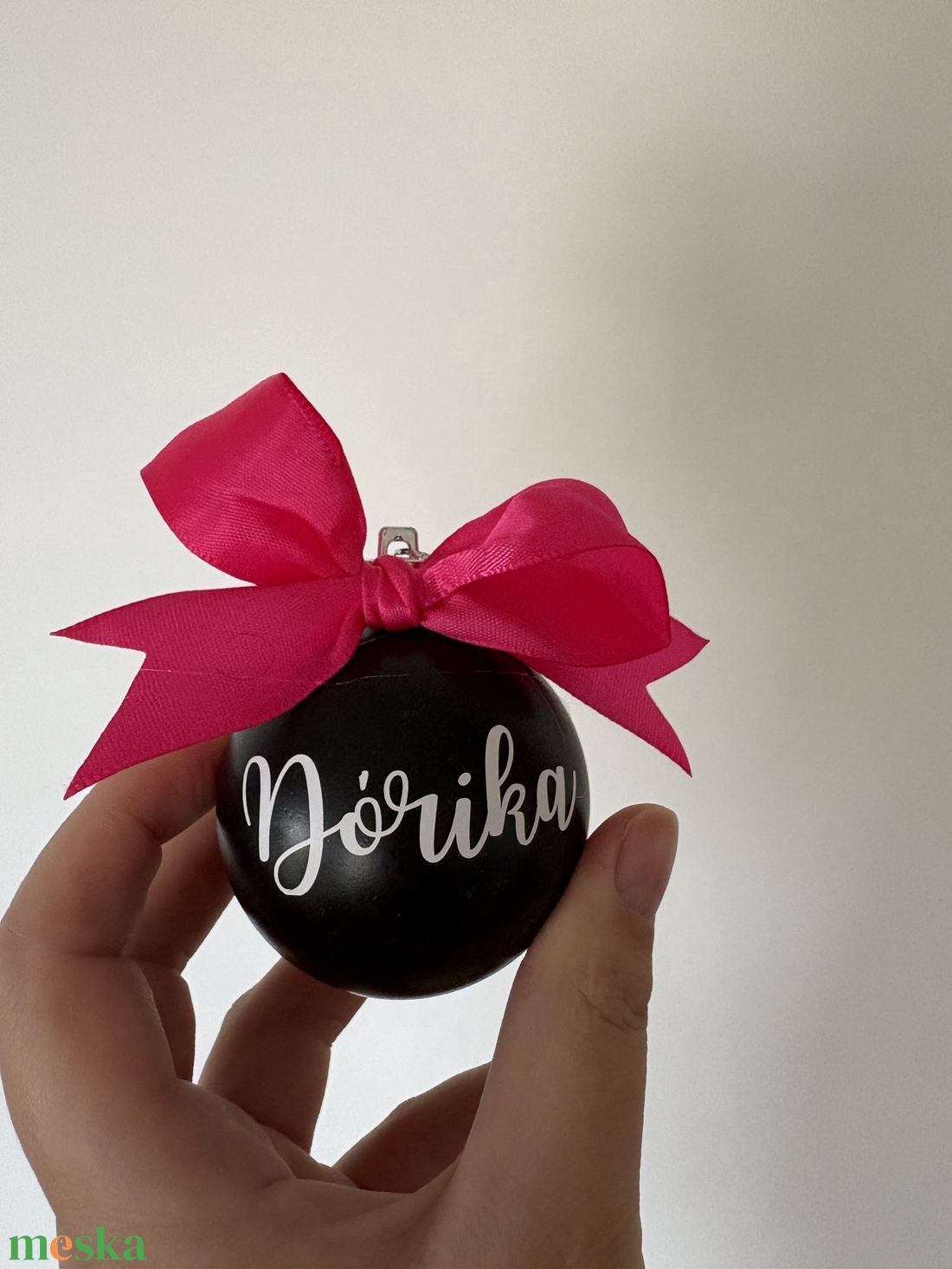 Névre szóló gömb - karácsony - karácsonyi lakásdekoráció - karácsonyfadíszek - Meska.hu