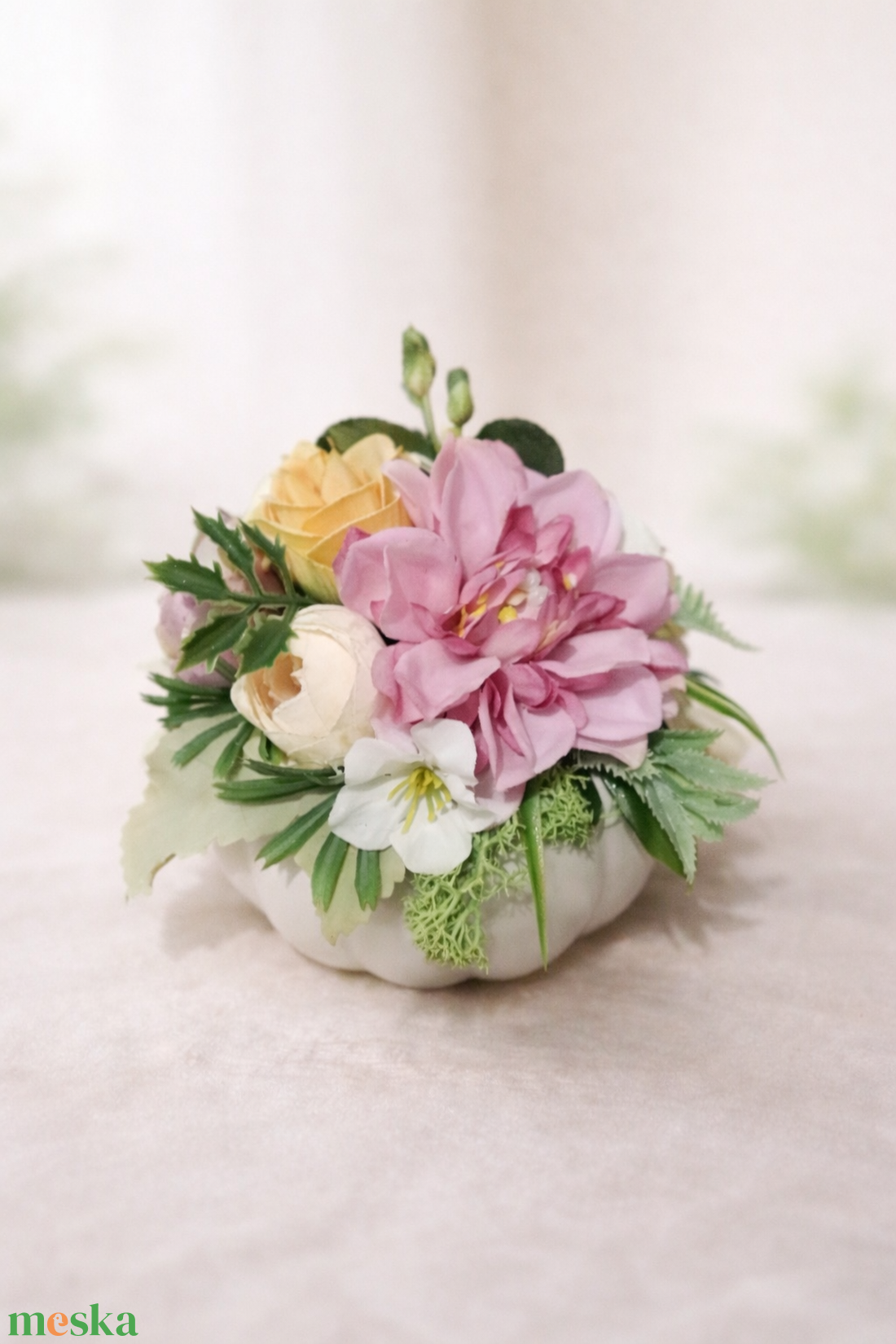 Virágos dekor - otthon & életmód - dekoráció - asztal és polc dekoráció - asztaldísz - Meska.hu