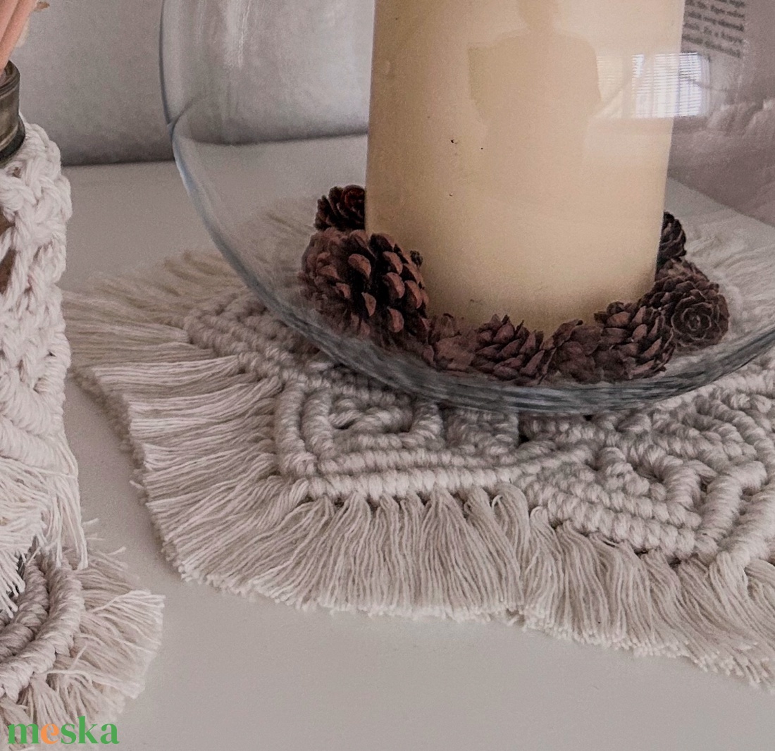 Boho makrame tanyeralatet mandala mintaval egyedi kezzel keszitett pamut dekoracio - otthon & életmód - konyhafelszerelés, tálalás - tálalás - tányér- és poháralátét - Meska.hu Boho makrame tanyeralatet mandala mintaval egyedi kezzel keszitett pamut dekoracio - otthon & életmód - konyhafelszerelés, tálalás - tálalás - tányér- és poháralátét - Meska.hu
