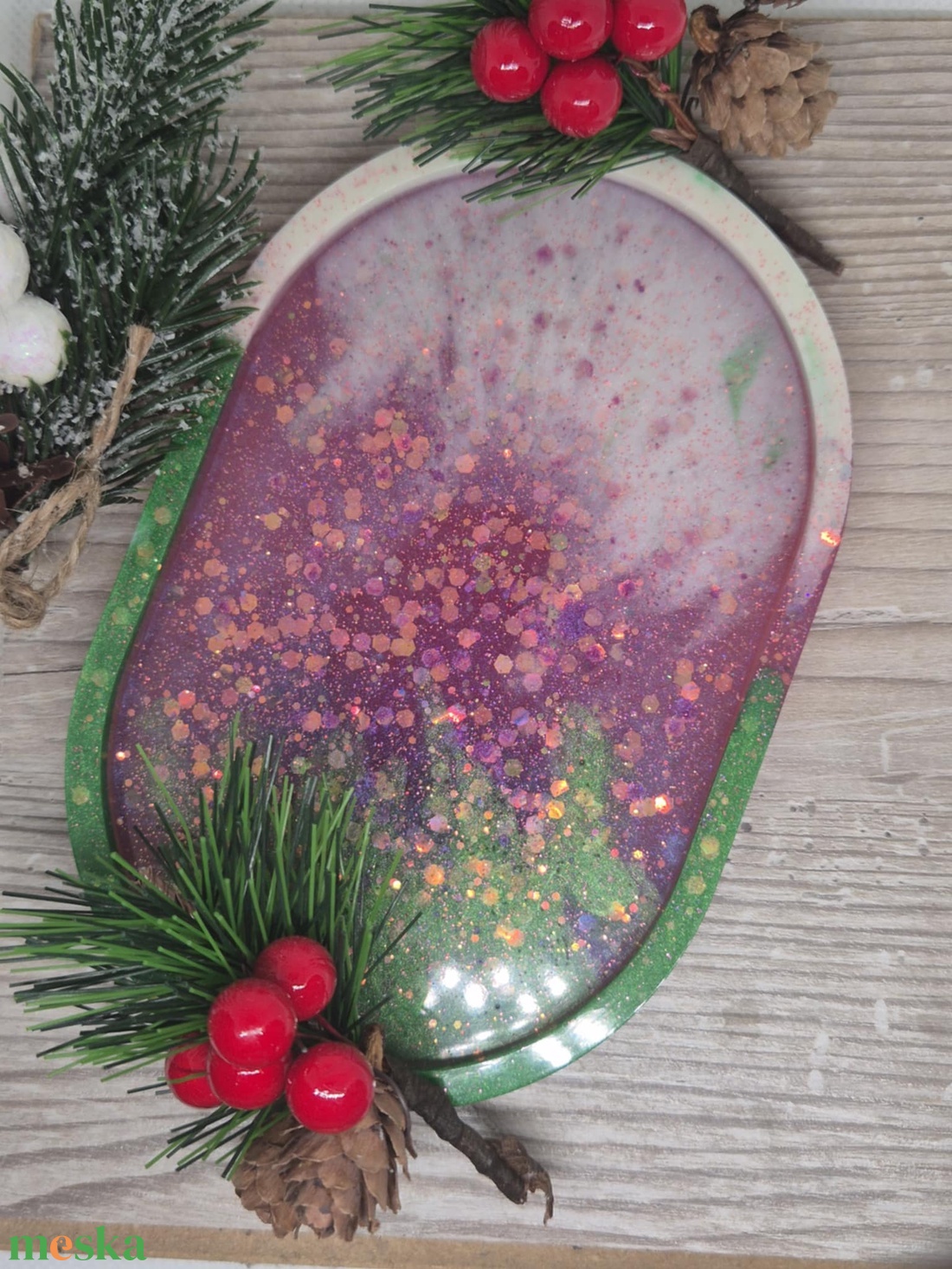 Epoxiból készült egyedi tároló tálca - ékszer - ékszertartó - ékszertartó tál - Meska.hu