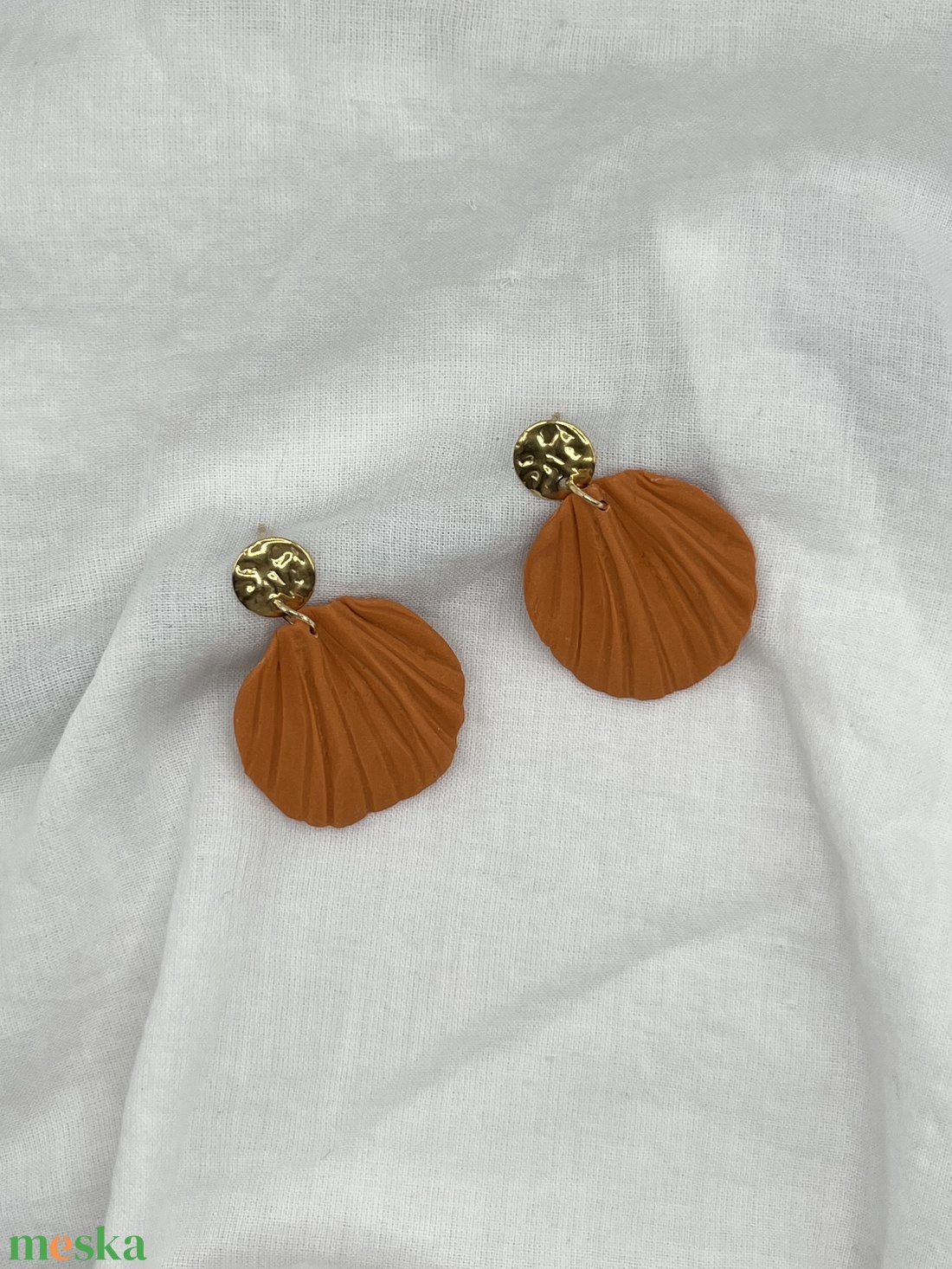 Kerek szirom fülbevaló - ékszer - fülbevaló - lógó fülbevaló - Meska.hu