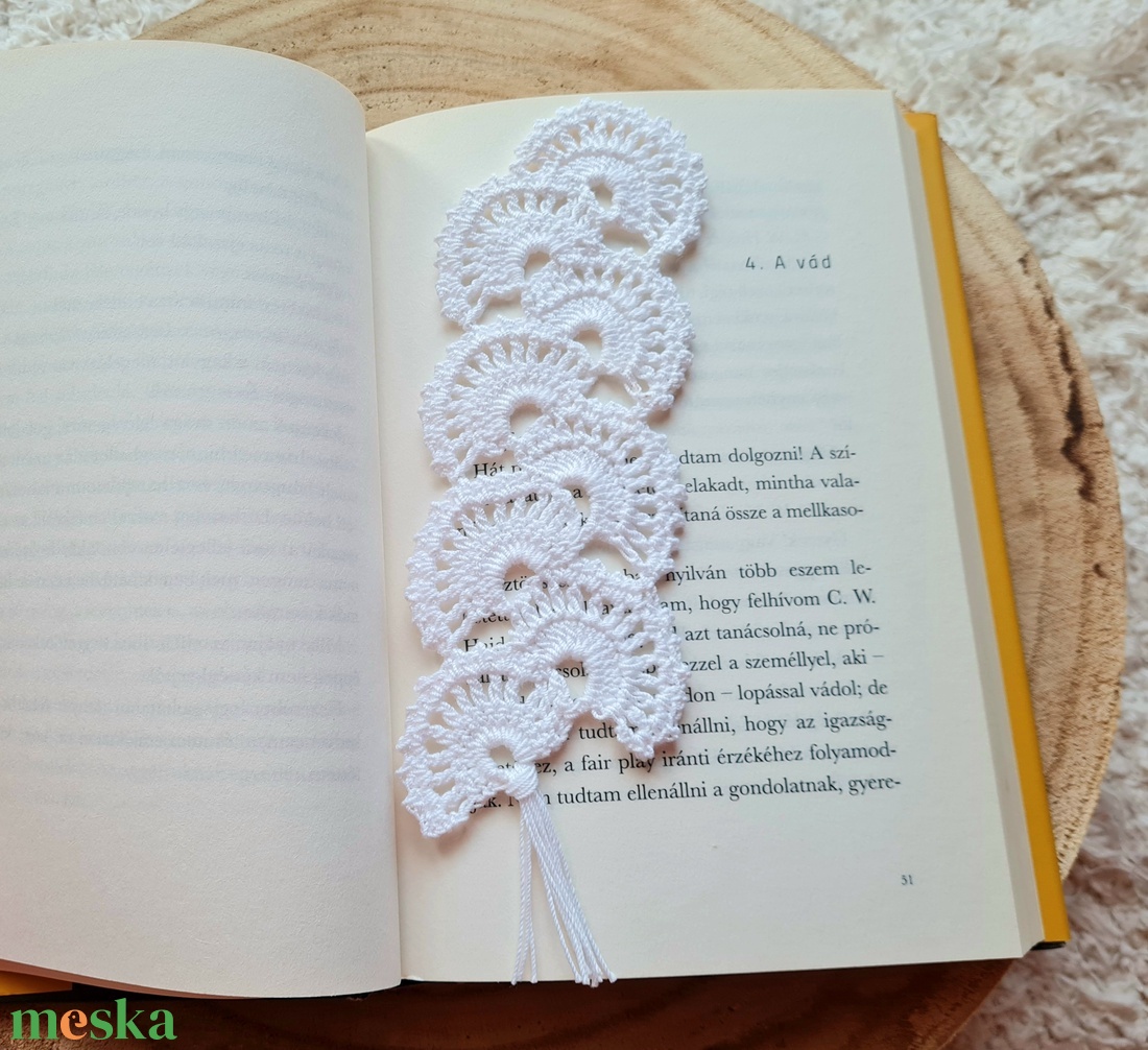 Horgolt legyező mintás könyvjelző  - könyv & zene - könyvjelző - Meska.hu