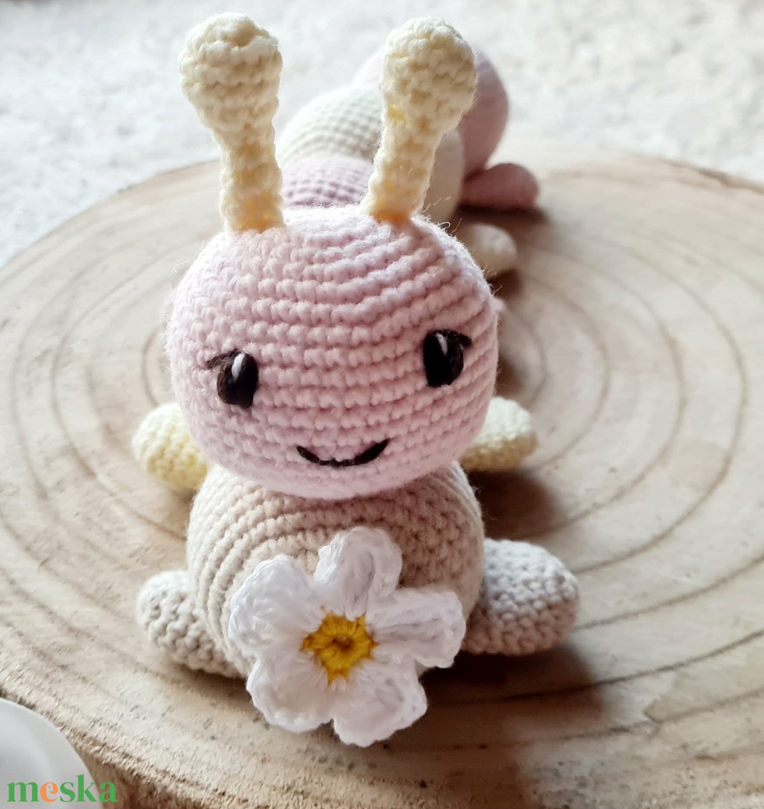 Horgolt catepillar, kukacka  - baba - mama - baba játékok - szundikendő, alvóka - Meska.hu