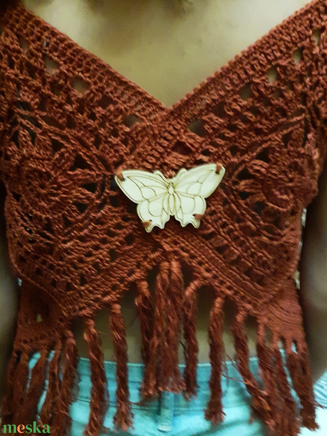 Vagány stílusú Crochet top. Rojtos díszítéssel. Csipkemintás motívumokkal készült. - ruha & divat - női ruha - top - Meska.hu