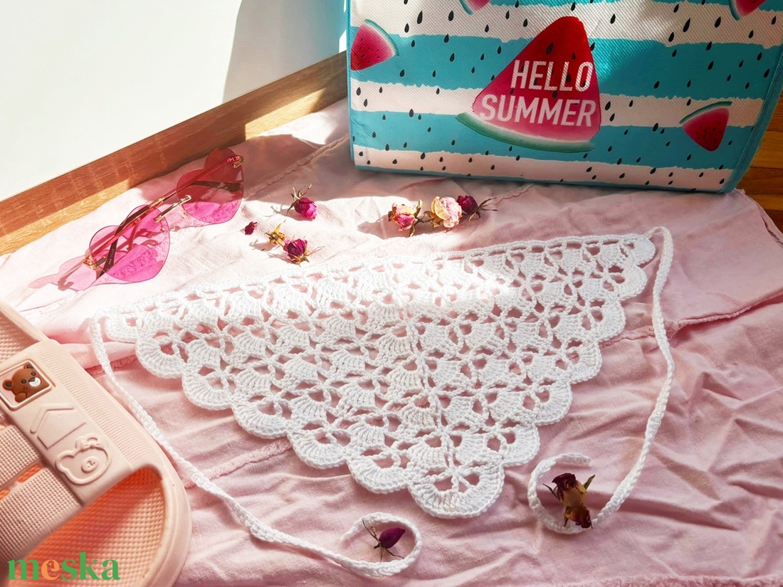 Akció��sipkemintás Crochet bandana kendő, 4 féle(fehér, rózsaszín,türkiz,vajszínű) színben.Az ár egy darabra vonatkozik - ruha & divat - sál, sapka, kendő - kendő - Meska.hu