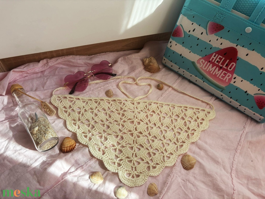 Akció��sipkemintás Crochet bandana kendő, 4 féle(fehér, rózsaszín,türkiz,vajszínű) színben.Az ár egy darabra vonatkozik - ruha & divat - sál, sapka, kendő - kendő - Meska.hu