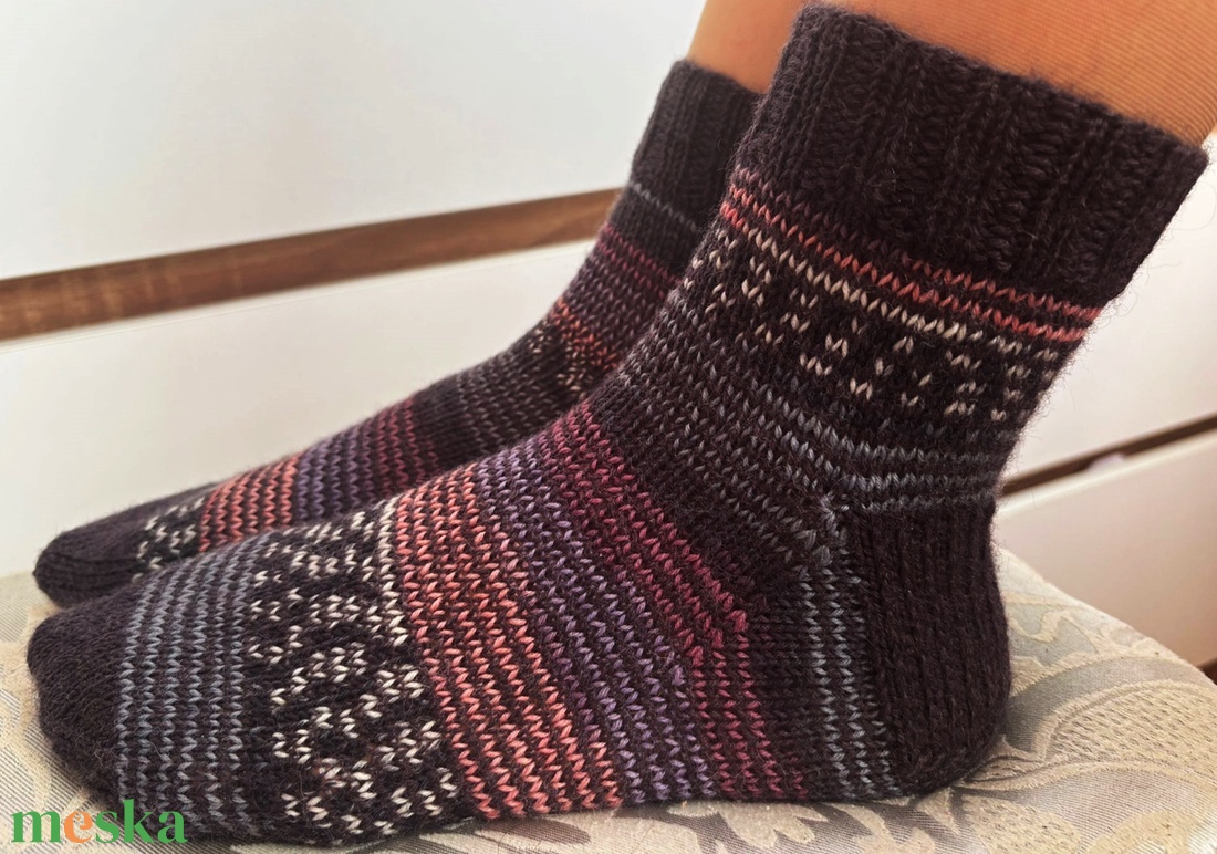 Handmade vékony és meleg uniszex zokni 38-39 Méret. - ruha & divat - cipő & papucs - zokni - Meska.hu