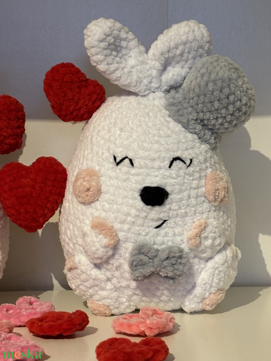 Szerelmes nyuszik szívekkel összekapcsolva  - játék & sport - plüssállat & játékfigura - nyuszi - Meska.hu