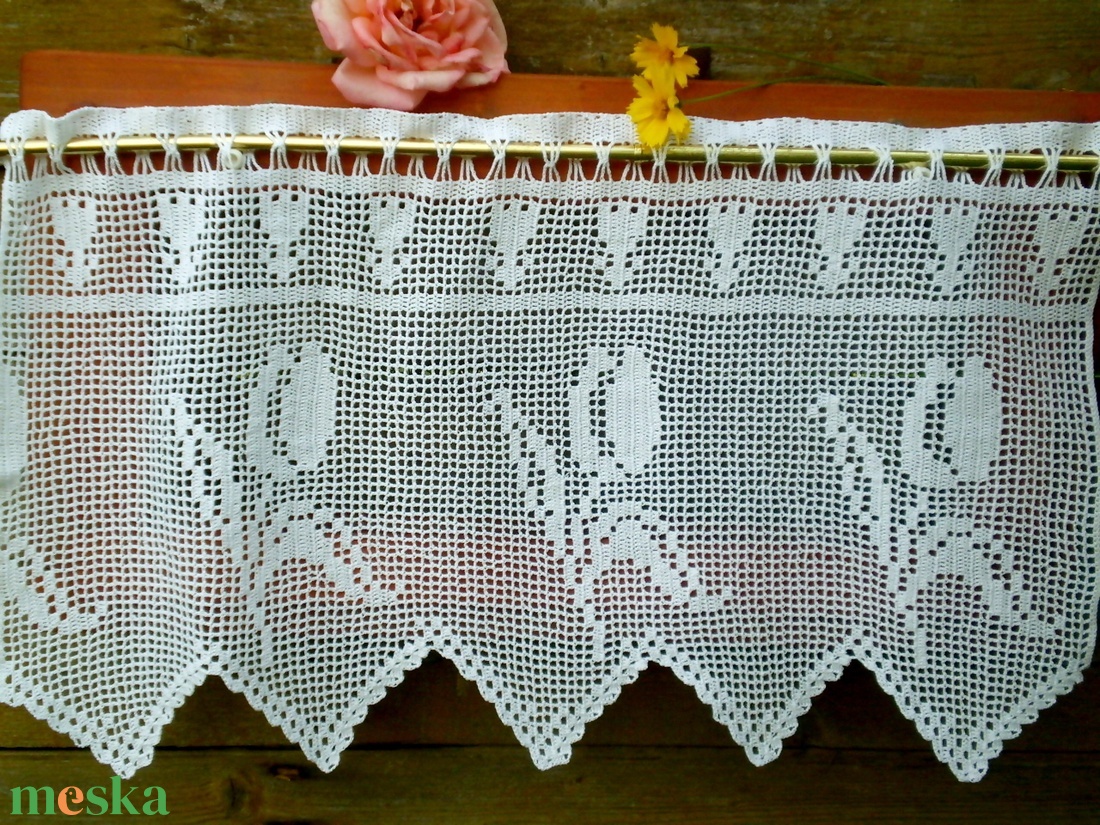 Tavaszi táncoló tulipánok. Romantikus-horgolt csipkés vitrázs függöny - otthon & életmód - lakástextil - függöny és kiegészítő - vitrázs függöny - Meska.hu