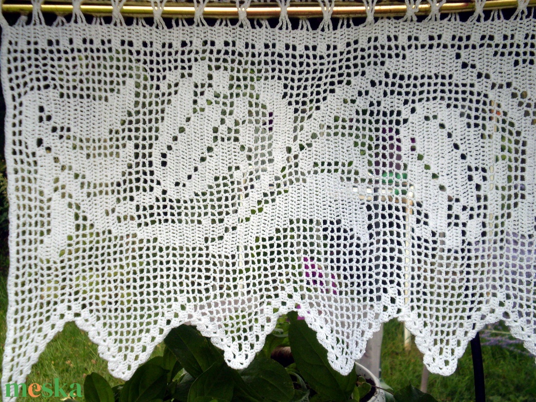 Lebegő tulipánok-Horgolt vitrázs,fehér függöny - otthon & életmód - lakástextil - függöny és kiegészítő - vitrázs függöny - Meska.hu