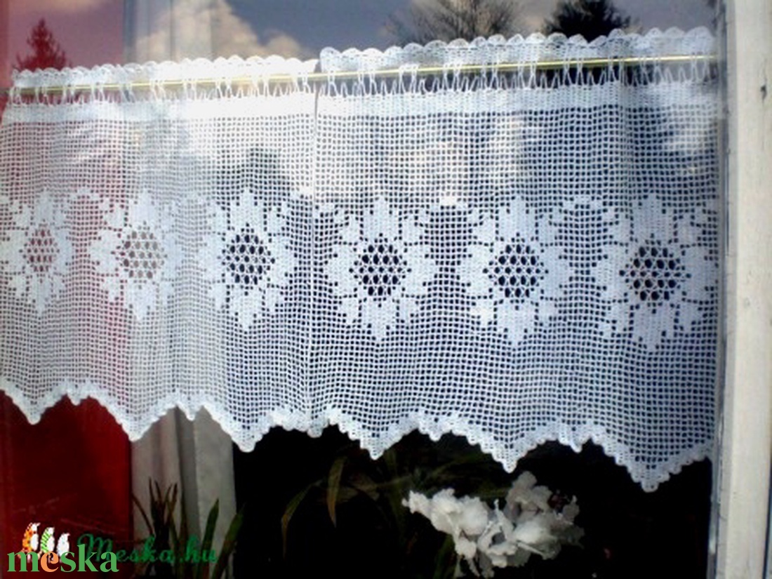 Fehér napraforgók.- vitrázs horgolt csipke függöny. - otthon & életmód - lakástextil - függöny és kiegészítő - vitrázs függöny - Meska.hu
