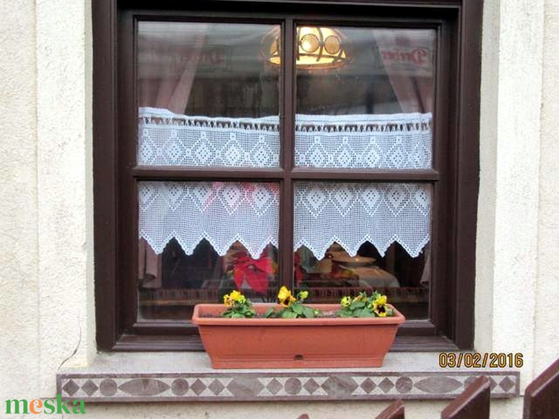 Fehér horgolt absztrakt mintás, vitrázs függöny - otthon & életmód - lakástextil - függöny és kiegészítő - vitrázs függöny - Meska.hu