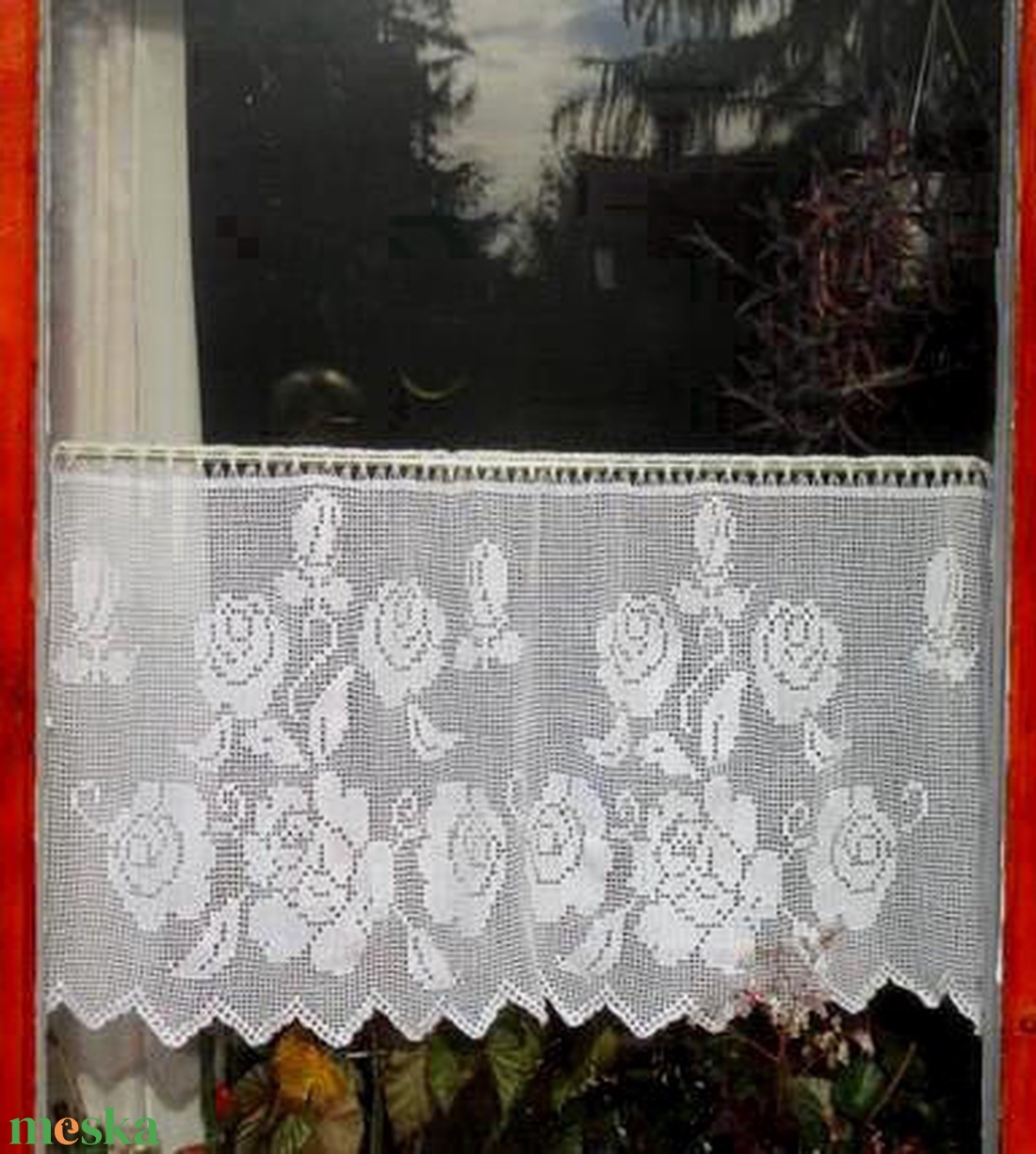Rózsa csokor az ablakomban.-Angol vidéki stilusúHorgolt,vitrázs  fehér csipke függöny - otthon & életmód - lakástextil - függöny és kiegészítő - vitrázs függöny - Meska.hu