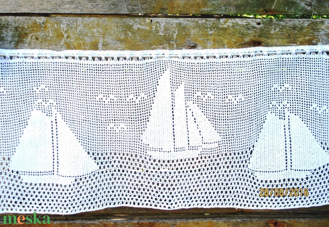 Vitorlások között-Tengert és vitorlás hajókat ábrázoló horgolt,fehér függöny - otthon & életmód - lakástextil - függöny és kiegészítő - függöny - Meska.hu