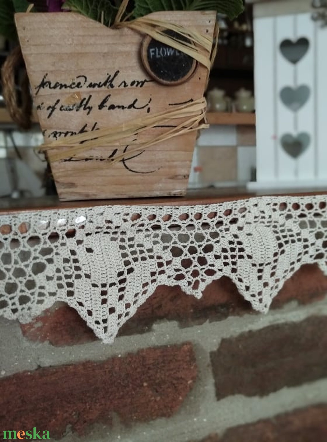 Rózsa virág-Barna,csipkés,vidéki stílusú horgolt polc csík - otthon & életmód - lakástextil - Meska.hu