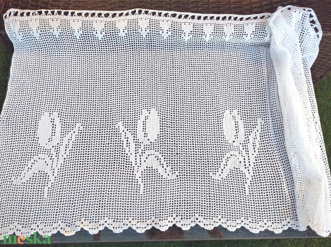 Tavaszi táncoló tulipánok. Romantikus-horgolt csipkés vitrázs függöny - otthon & életmód - lakástextil - függöny és kiegészítő - vitrázs függöny - Meska.hu