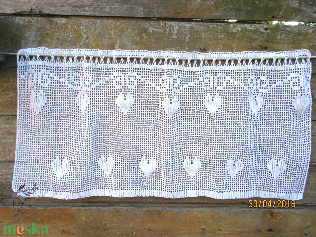 Szívek vonzásában-Horgolt vitrázs függöny - otthon & életmód - lakástextil - függöny és kiegészítő - vitrázs függöny - Meska.hu